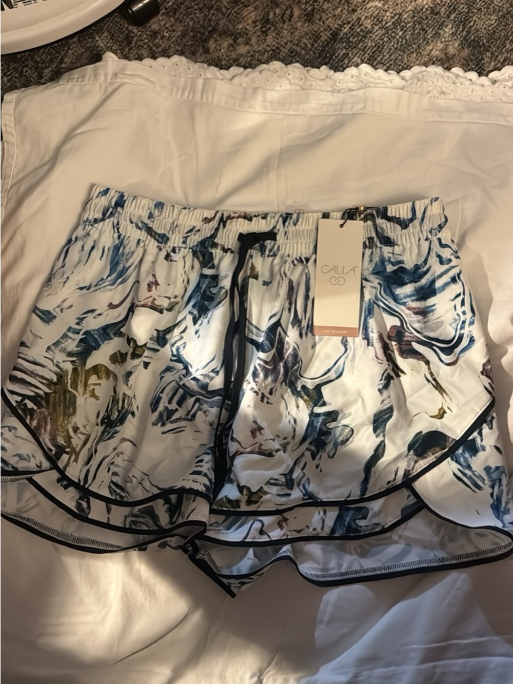 CALIA by Carrie Underwood White Marble-Print Ruffle Skort with Navy Trim#201